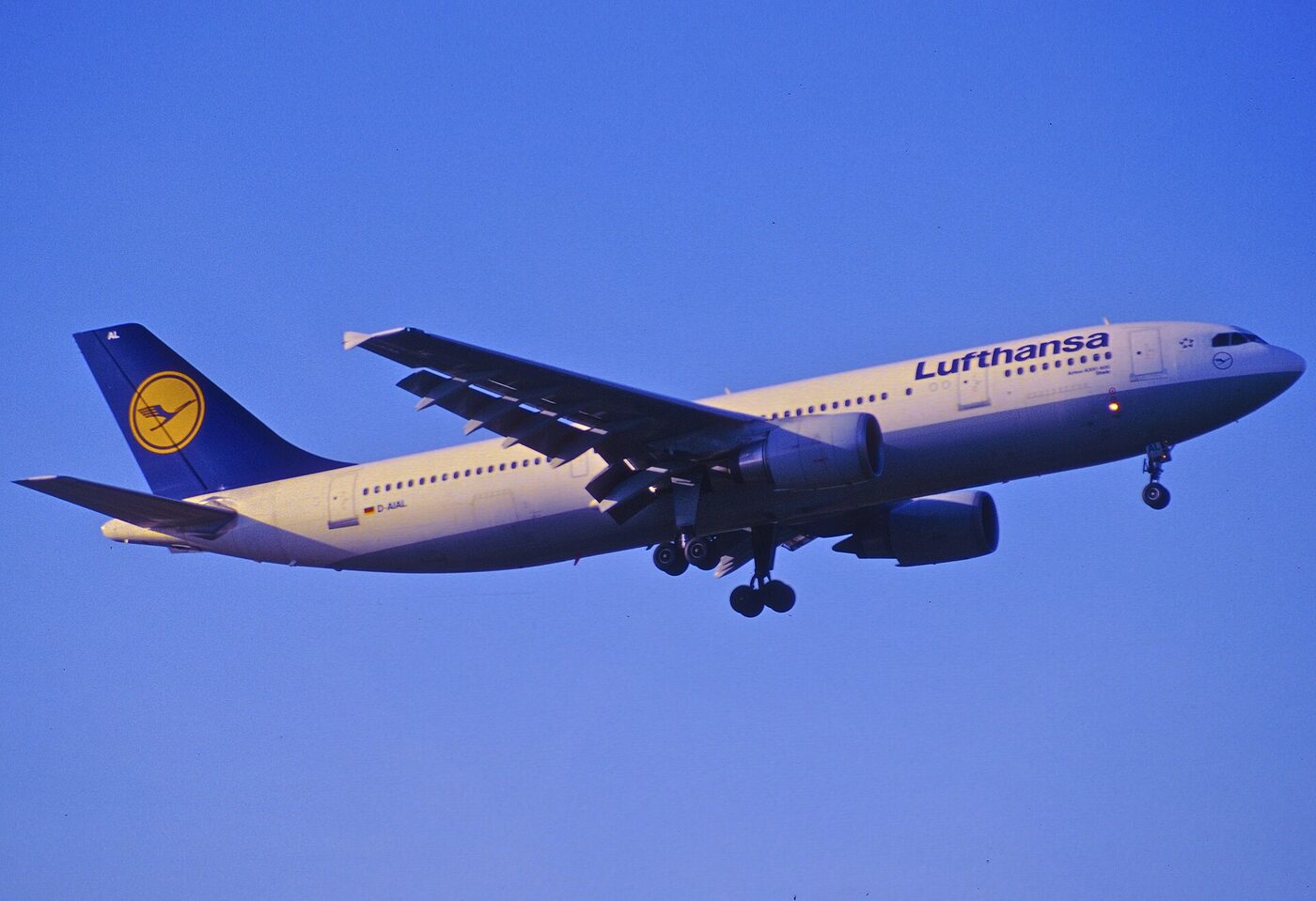 Airbus A300-600 — historic aircraft at JetStream Virtual