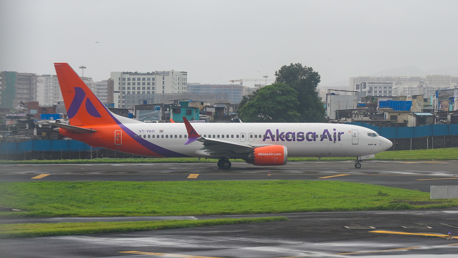 Akasa Air aircraft in current livery