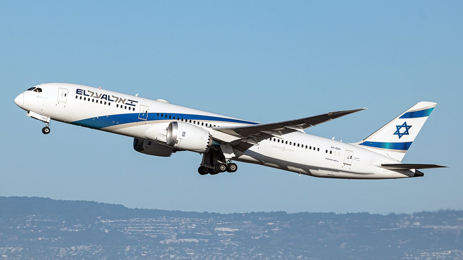 El Al aircraft in current livery
