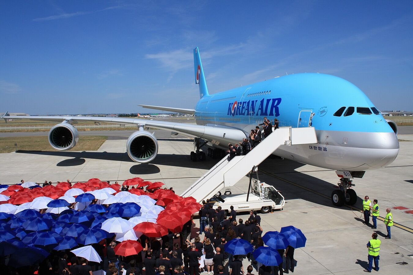Korean Air aircraft in current livery