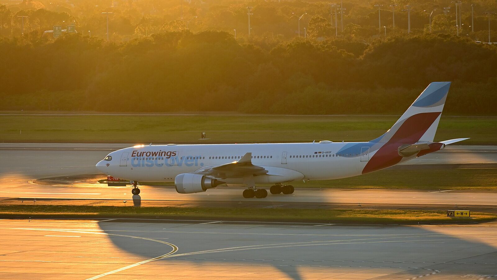 Discover Airlines aircraft in current livery