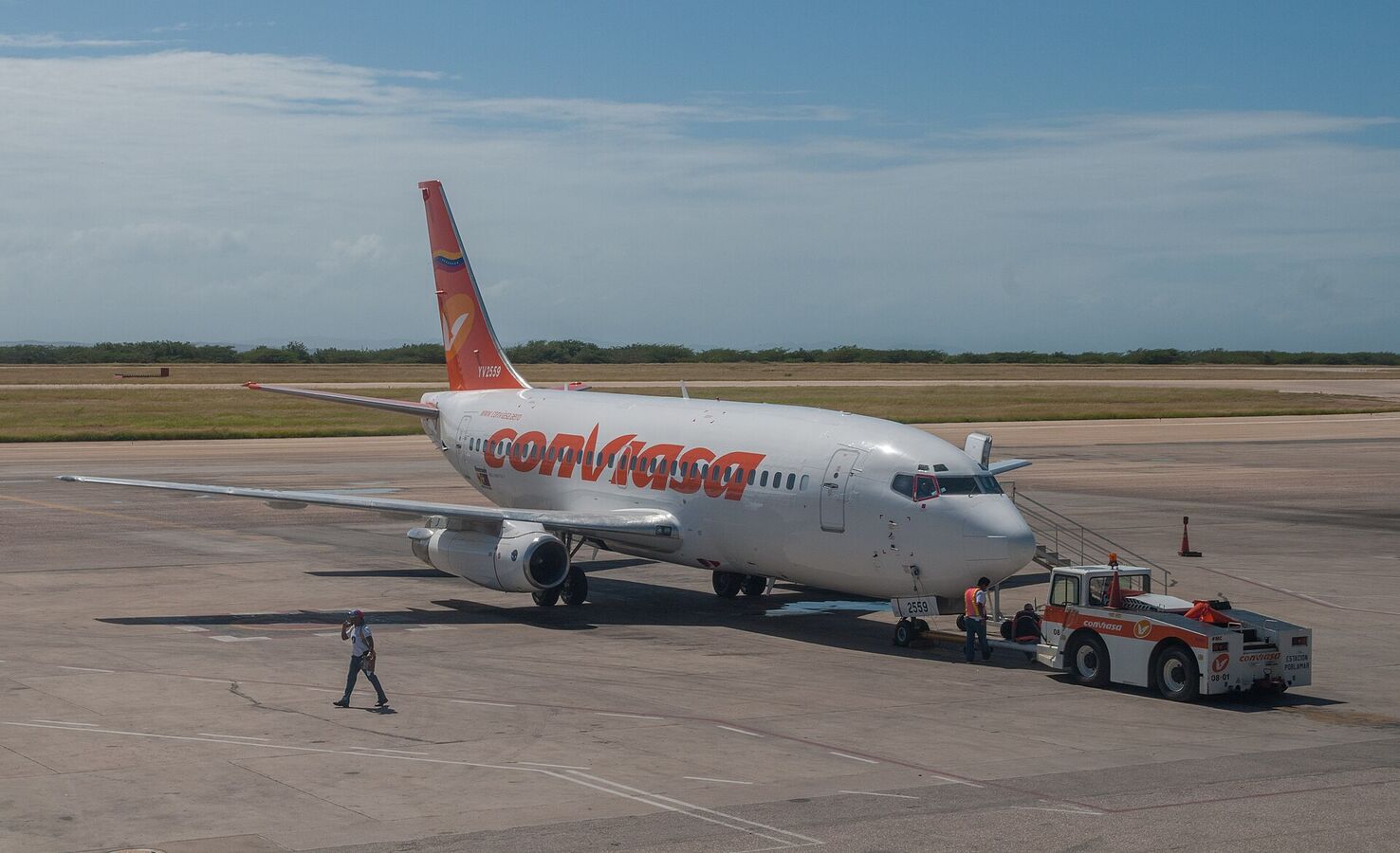 Línea Aérea Conviasa aircraft in current livery