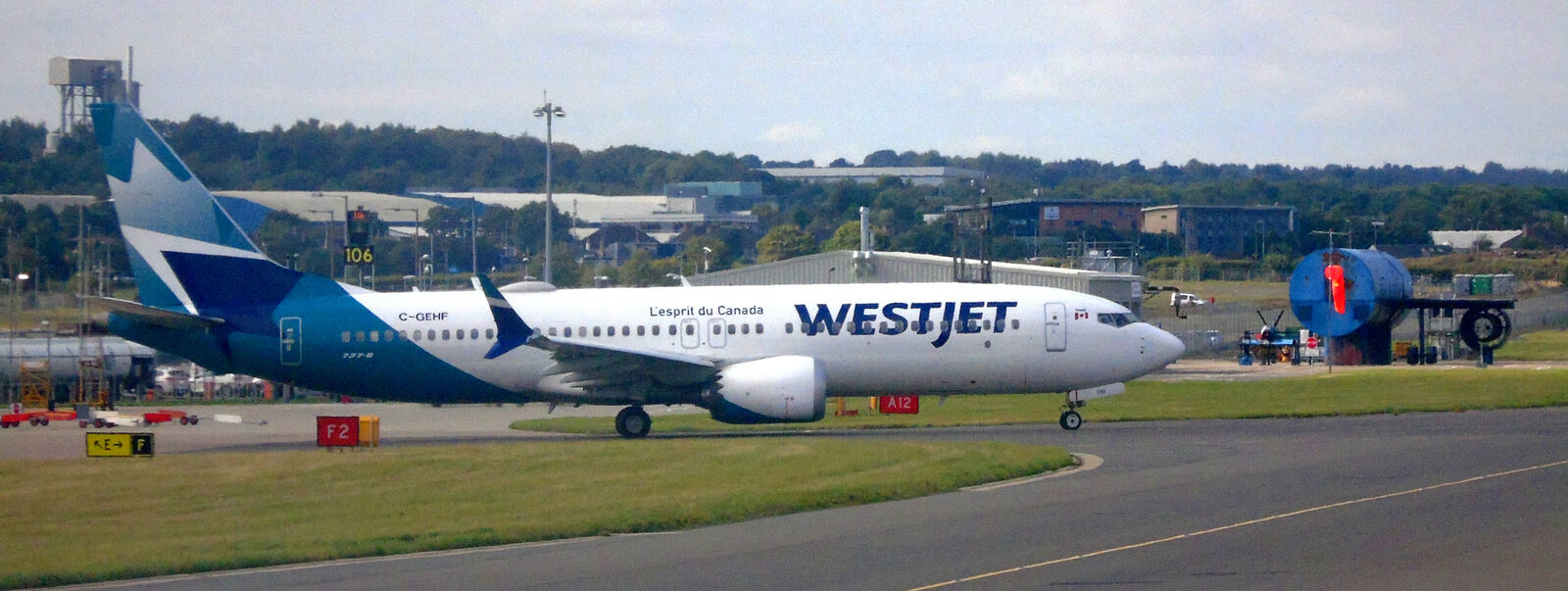 Westjet aircraft in current livery